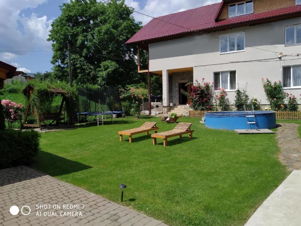 Cottage house Yaremche Exterior foto
